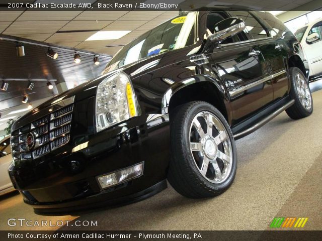 2007 Cadillac Escalade AWD in Black Raven