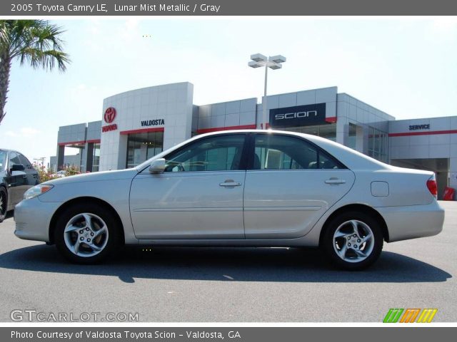 2005 Toyota Camry LE in Lunar Mist Metallic