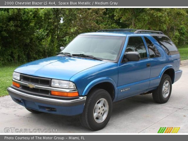 2000 Chevrolet Blazer LS 4x4 in Space Blue Metallic
