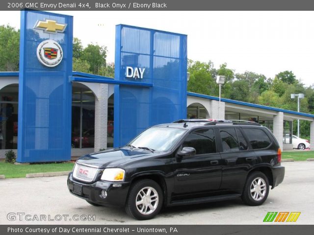 2006 GMC Envoy Denali 4x4 in Black Onyx