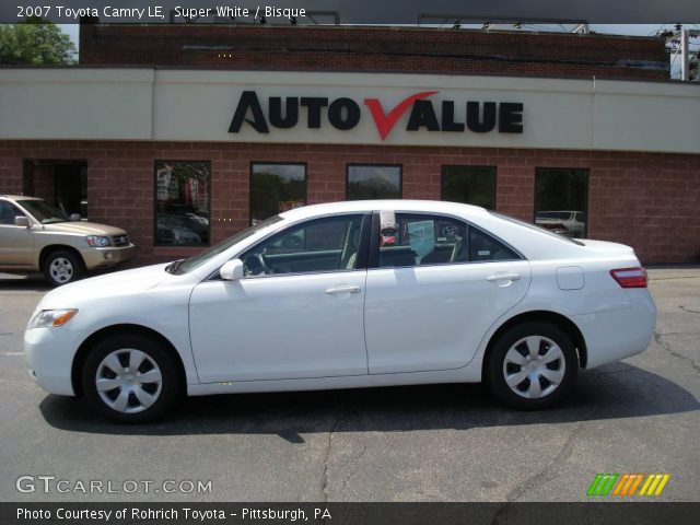 2007 Toyota Camry LE in Super White