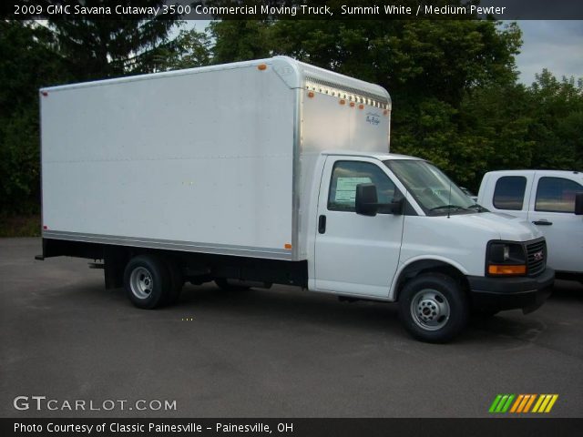 2009 GMC Savana Cutaway 3500 Commercial Moving Truck in Summit White