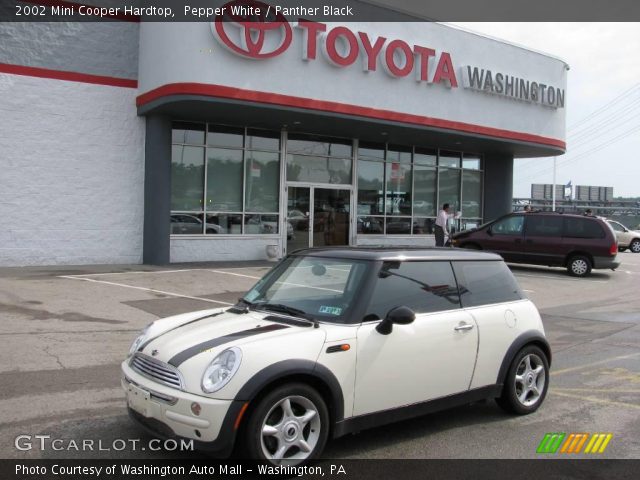 2002 Mini Cooper Hardtop in Pepper White