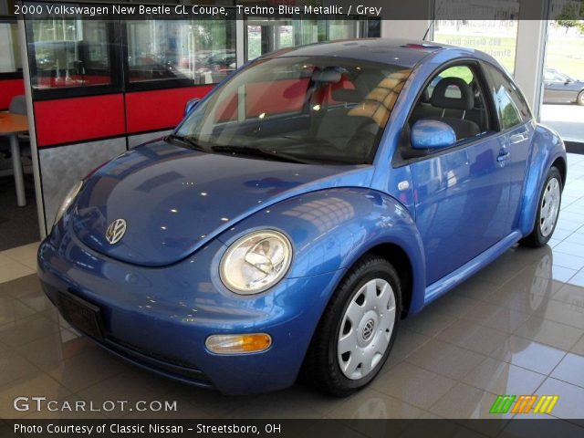 2000 Volkswagen New Beetle GL Coupe in Techno Blue Metallic