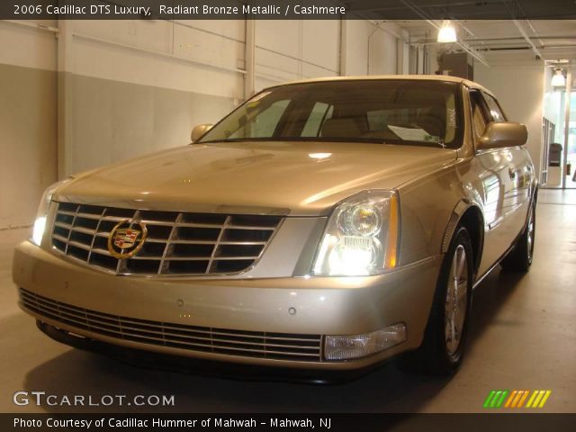 2006 Cadillac DTS Luxury in Radiant Bronze Metallic