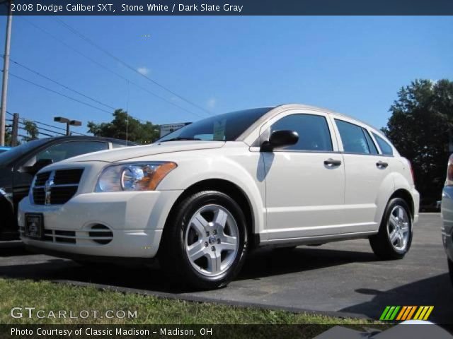 2008 Dodge Caliber SXT in Stone White