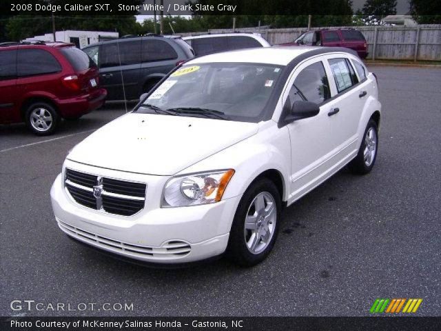 2008 Dodge Caliber SXT in Stone White