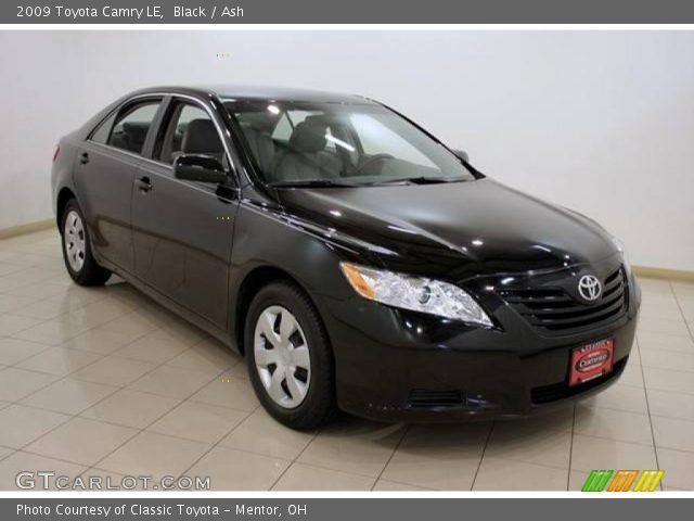 2009 Toyota Camry LE in Black