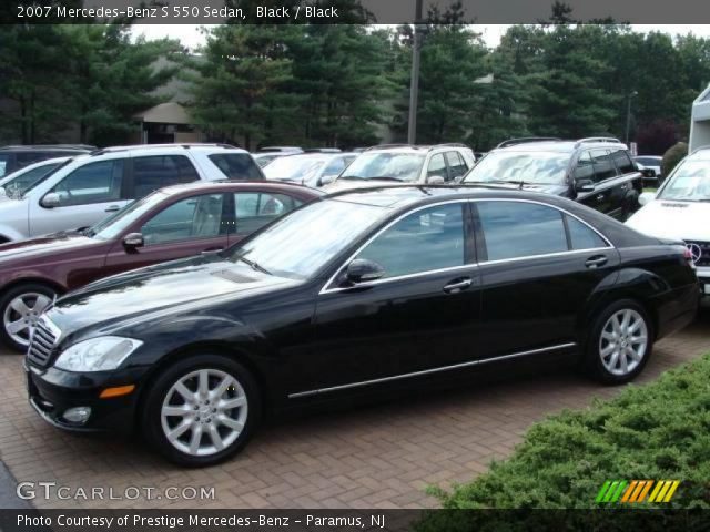 2007 Mercedes-Benz S 550 Sedan in Black