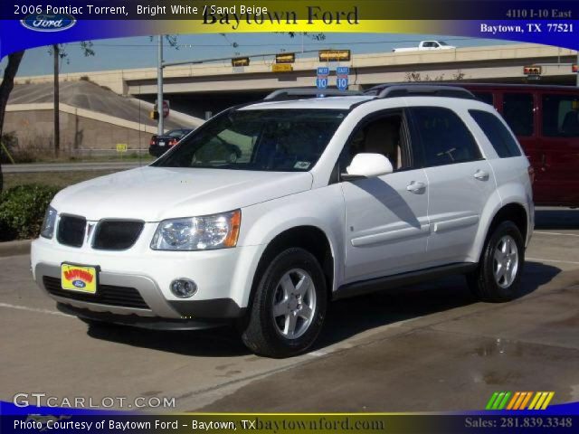 2006 Pontiac Torrent  in Bright White