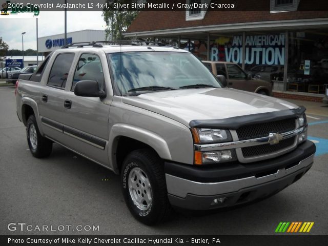 2005 Chevrolet Avalanche LS 4x4 in Silver Birch Metallic