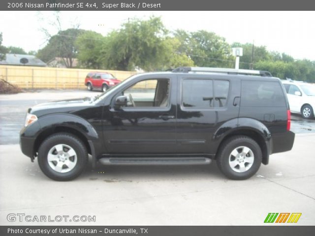 2006 Nissan Pathfinder SE 4x4 in Super Black