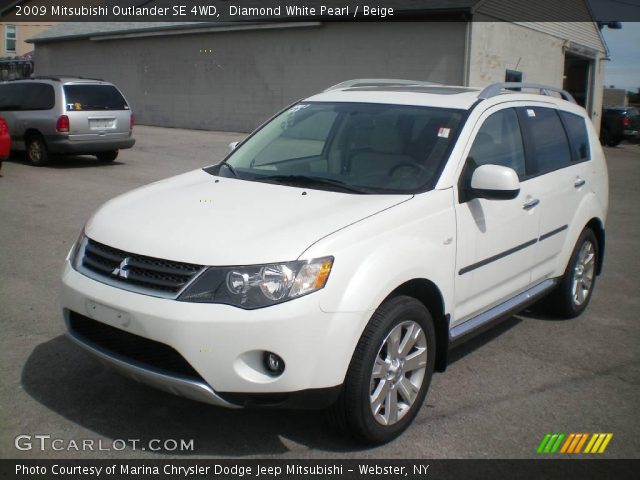 2009 Mitsubishi Outlander SE 4WD in Diamond White Pearl