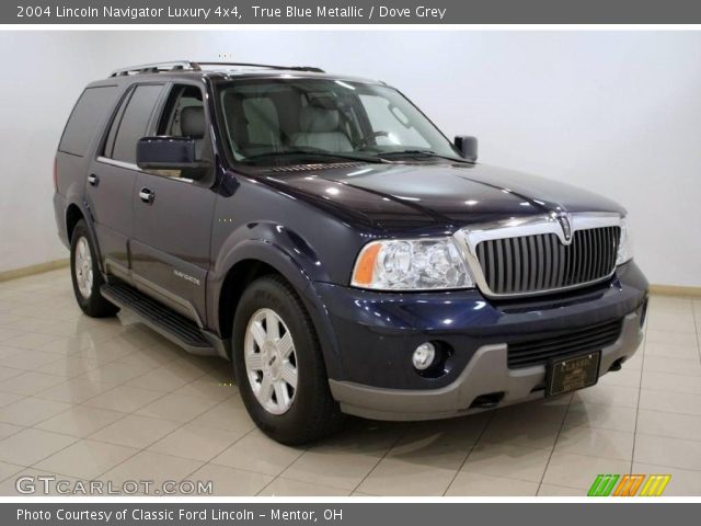 2004 Lincoln Navigator Luxury 4x4 in True Blue Metallic