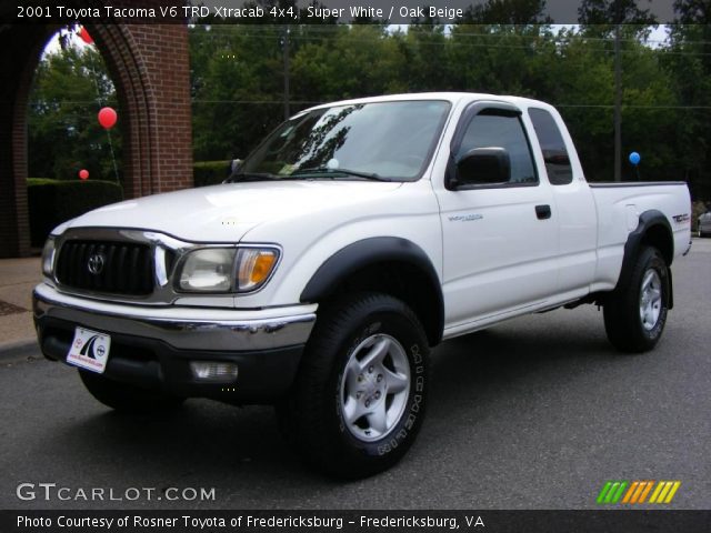 2001 Toyota Tacoma V6 TRD Xtracab 4x4 in Super White