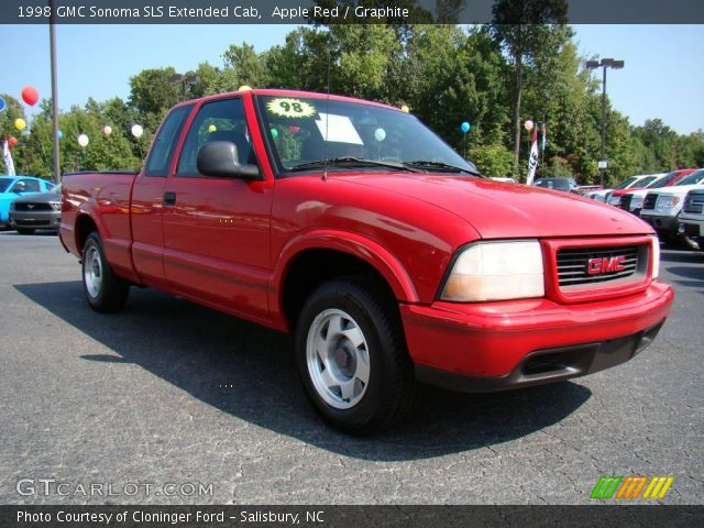 1998 GMC Sonoma SLS Extended Cab in Apple Red