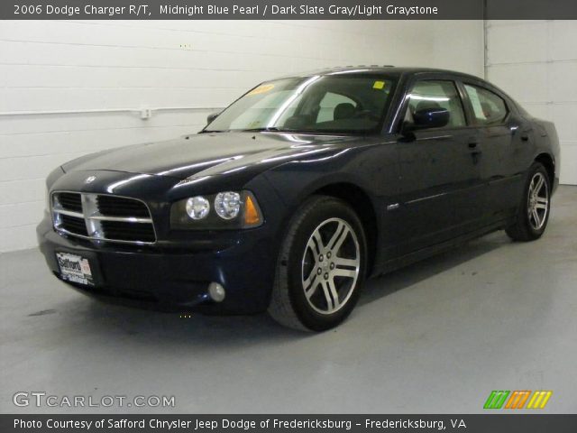 2006 Dodge Charger R/T in Midnight Blue Pearl