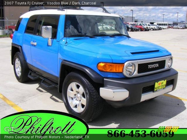 2007 Toyota FJ Cruiser  in Voodoo Blue