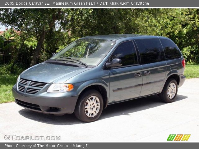 2005 Dodge Caravan SE in Magnesium Green Pearl