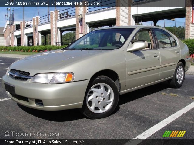 1999 Nissan Altima GXE in Champagne Metallic