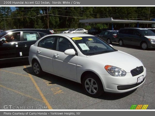 2008 Hyundai Accent GLS Sedan in Nordic White