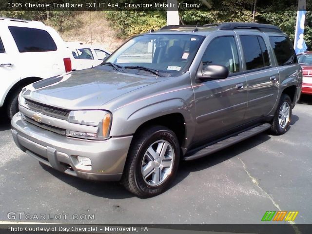 2005 Chevrolet TrailBlazer EXT LT 4x4 in Graystone Metallic
