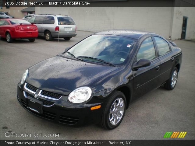 2005 Dodge Neon SXT in Black