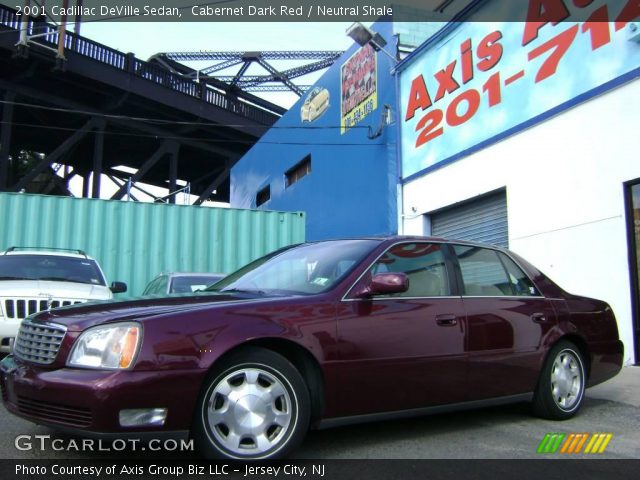 2001 Cadillac DeVille Sedan in Cabernet Dark Red