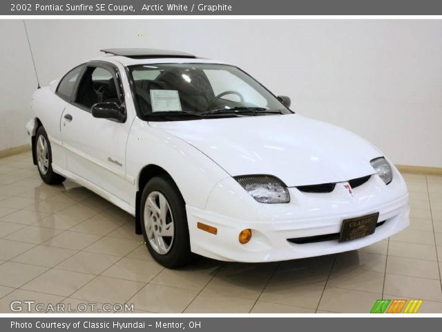 2002 Pontiac Sunfire SE Coupe in Arctic White