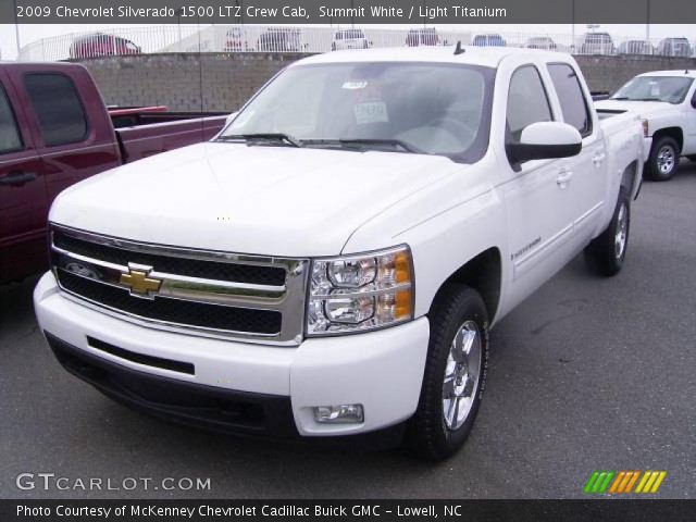 2009 Chevrolet Silverado 1500 LTZ Crew Cab in Summit White