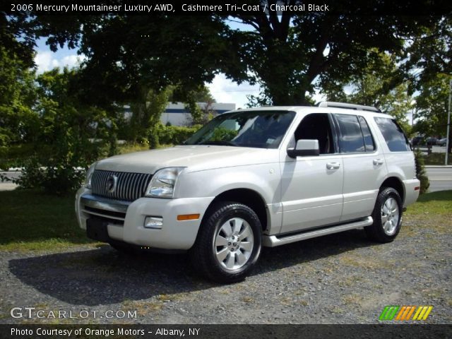 2006 Mercury Mountaineer Luxury AWD in Cashmere Tri-Coat