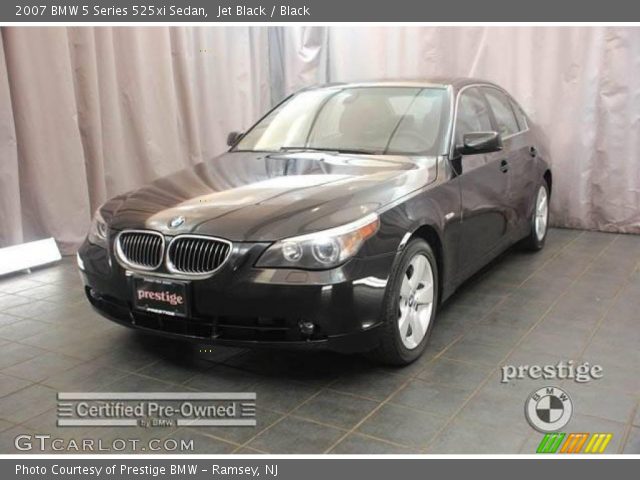 2007 BMW 5 Series 525xi Sedan in Jet Black