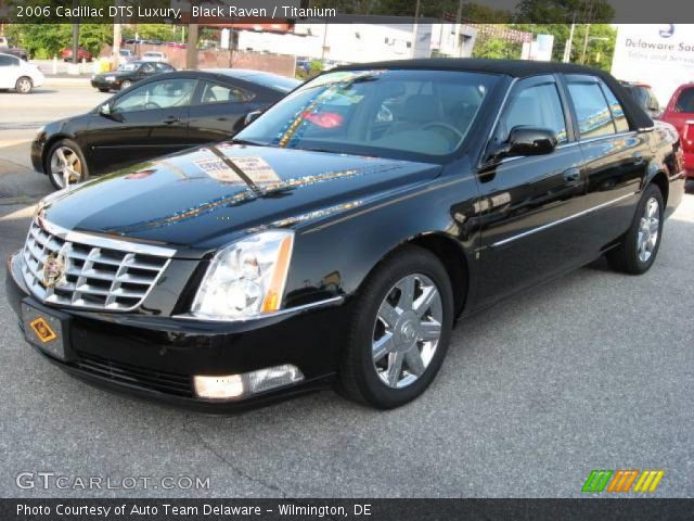 2006 Cadillac DTS Luxury in Black Raven