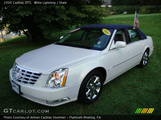 2006 Cadillac DTS  in White Lightning