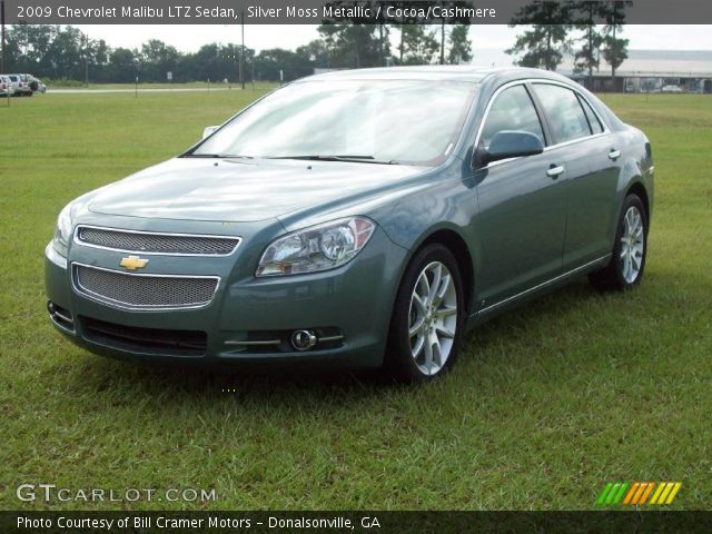 2009 Chevrolet Malibu LTZ Sedan in Silver Moss Metallic