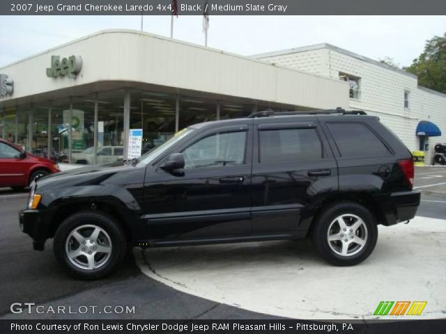 2007 Jeep Grand Cherokee Laredo 4x4 in Black