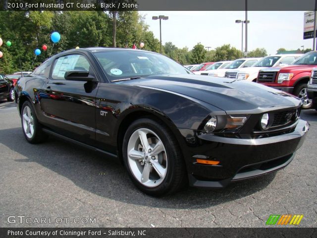 2010 Ford Mustang GT Coupe in Black