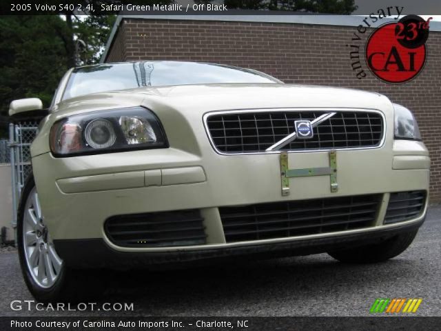 2005 Volvo S40 2.4i in Safari Green Metallic