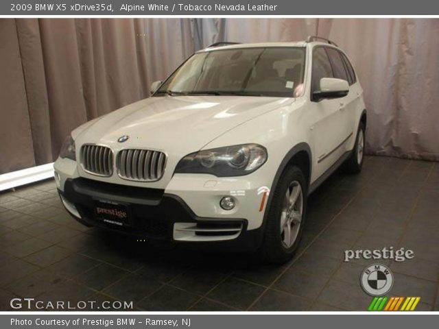 2009 BMW X5 xDrive35d in Alpine White