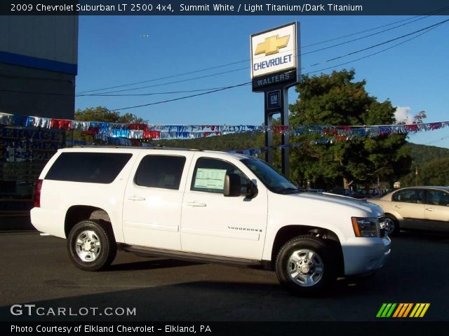 2009 Chevrolet Suburban LT 2500 4x4 in Summit White