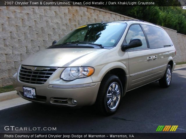 2007 Chrysler Town & Country Limited in Linen Gold Metallic