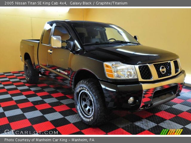 2005 Nissan Titan SE King Cab 4x4 in Galaxy Black