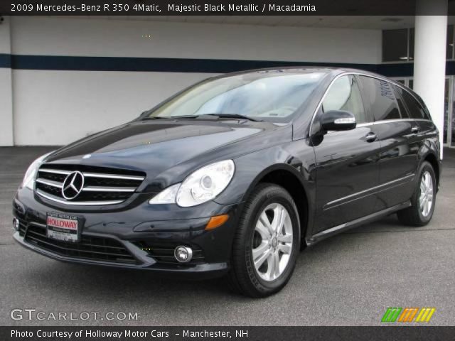 2009 Mercedes-Benz R 350 4Matic in Majestic Black Metallic