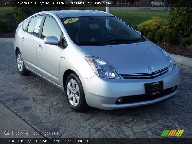 2007 Toyota Prius Hybrid in Classic Silver Metallic