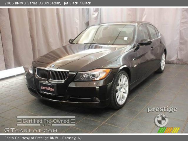 2006 BMW 3 Series 330xi Sedan in Jet Black