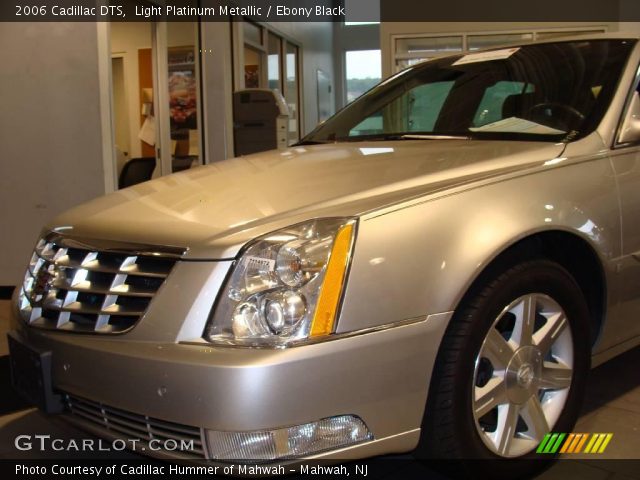 2006 Cadillac DTS  in Light Platinum Metallic