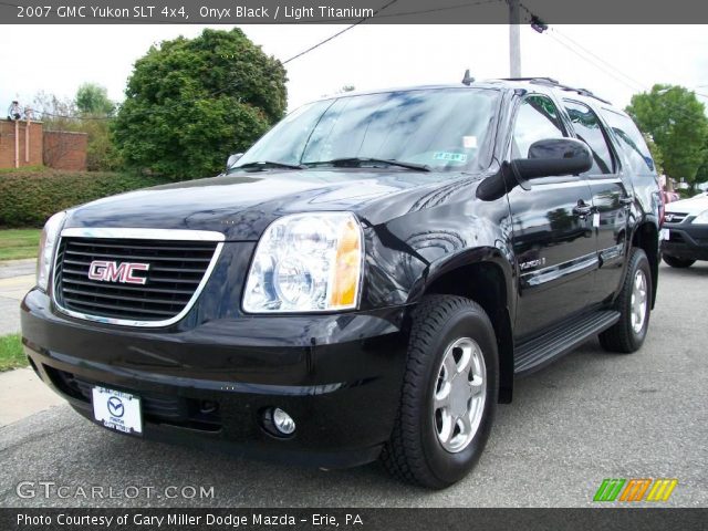 2007 GMC Yukon SLT 4x4 in Onyx Black