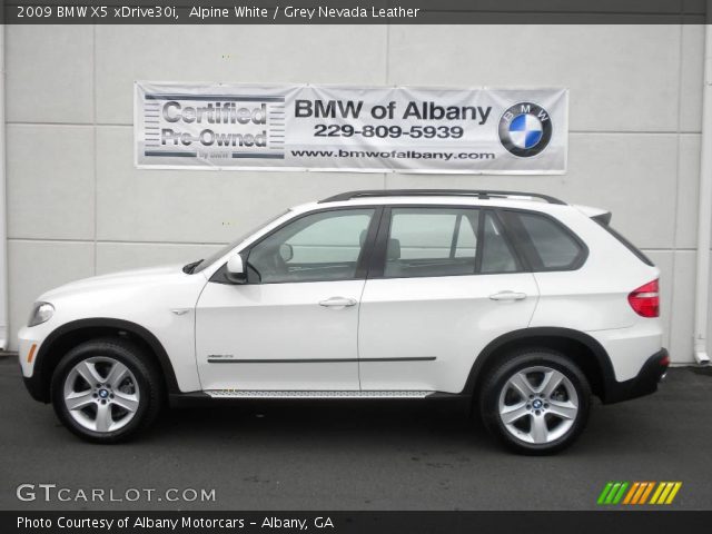 2009 BMW X5 xDrive30i in Alpine White