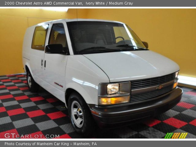 2000 Chevrolet Astro AWD Commercial Van in Ivory White