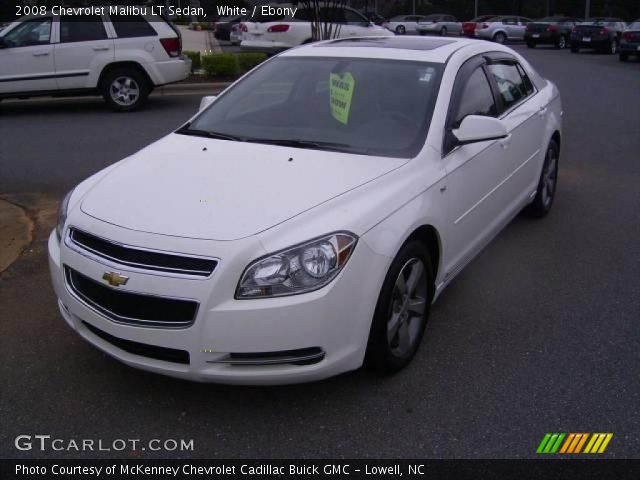 2008 Chevrolet Malibu LT Sedan in White